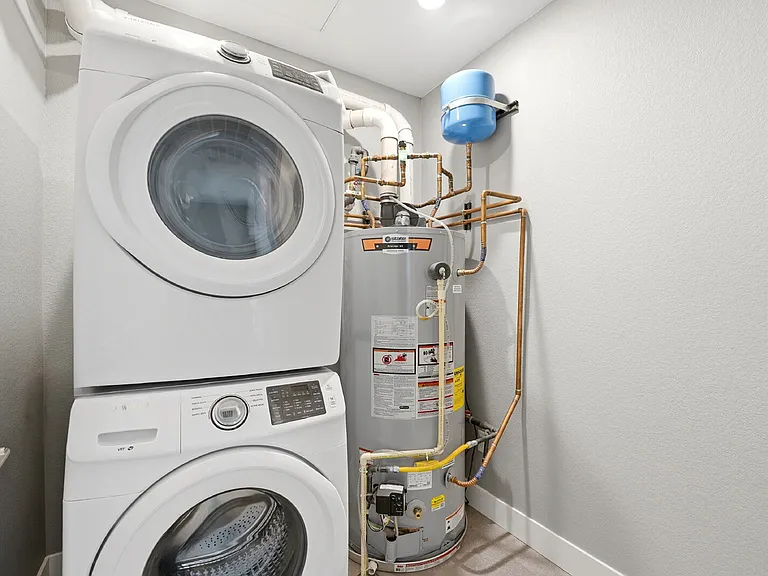 4885 S Monaco St #206 — Photo 20