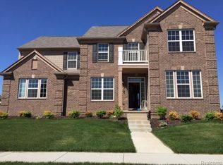 1768 S Pennfield Ln #122, Canton, MI 48188