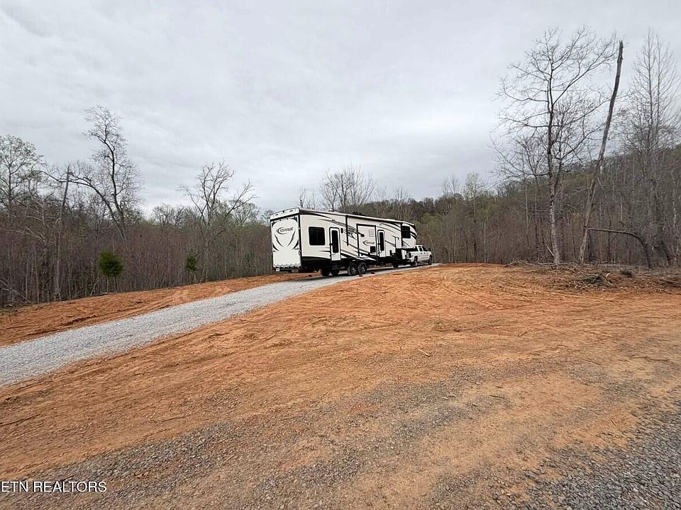 2nd image of 228 Sands Rd