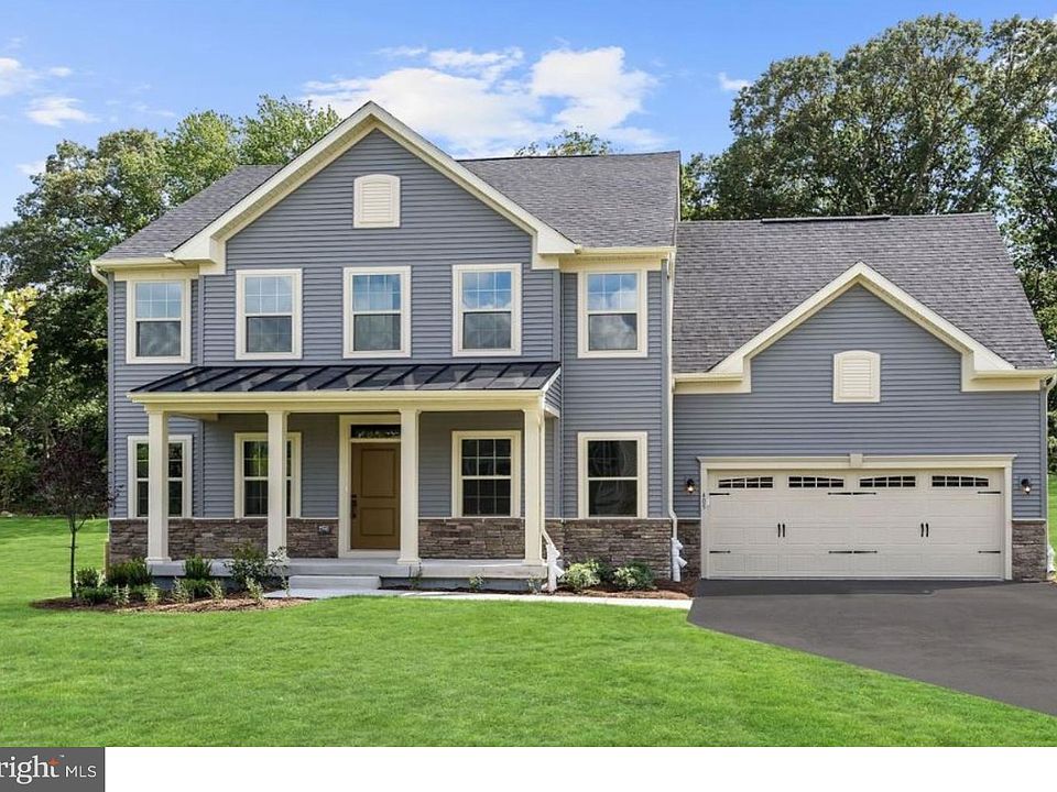 1st image of 2060 Idlewyld Dr
