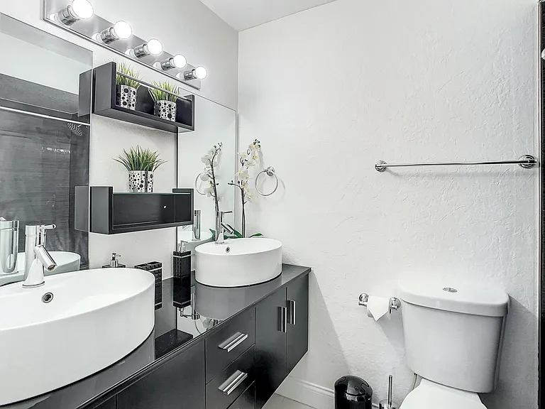 11532 Westwood Blvd #828 — Photo 17