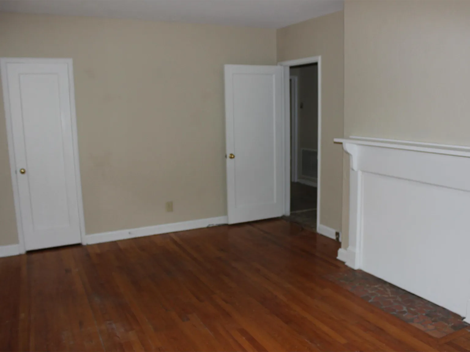 4th Avenue 1401* - 1 — Photo 4