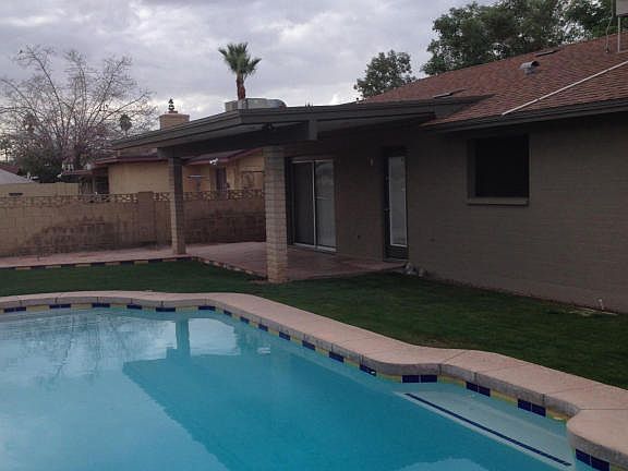 2nd image of 1919 E Alameda Dr