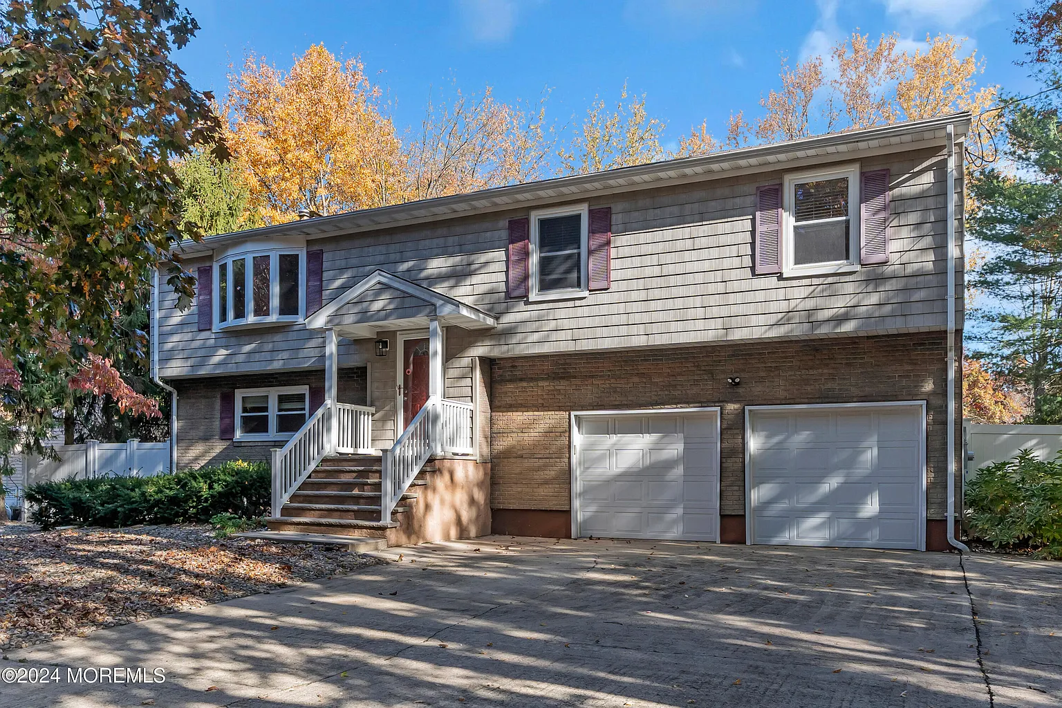 529 Frank Applegate Road photo 1