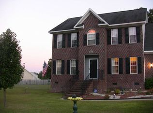 108 Fallingleaf Dr, Raeford, NC 28376