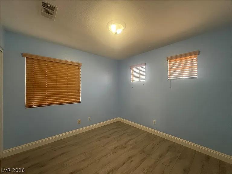 7562 Reindeer Ct — Photo 10