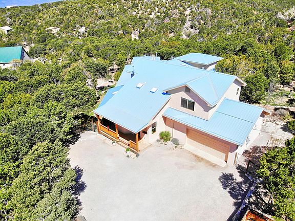 5th image of 21 Crystal Ln