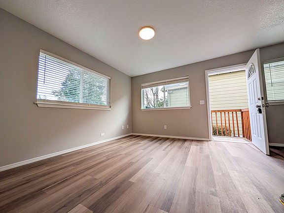 2nd image of 5623 SE 84th Ave APT 1