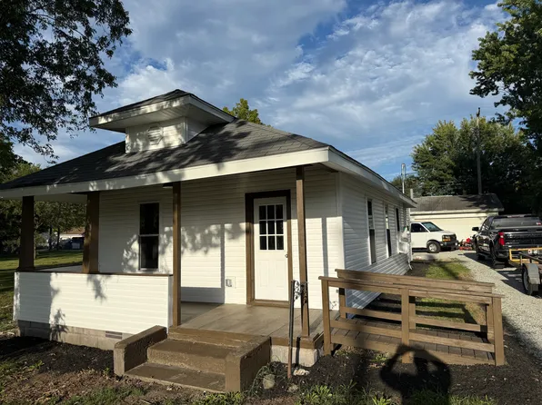 1255 Drover St, Huntington, IN 46750