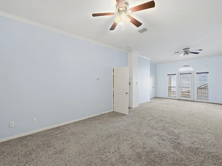 2913 Crawford St #B — Photo 25
