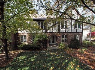 28302 N Lakeview Cir, McHenry, IL 60051