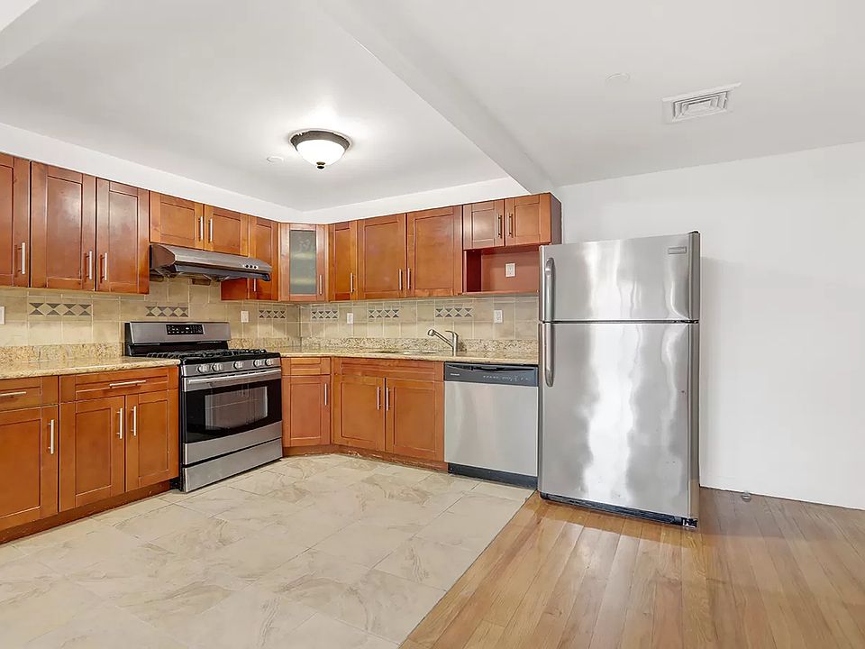 1st image of 140-75 Ash Ave #5B