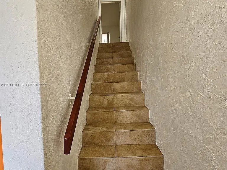 1912 SW 17th Ave #11 — Photo 12