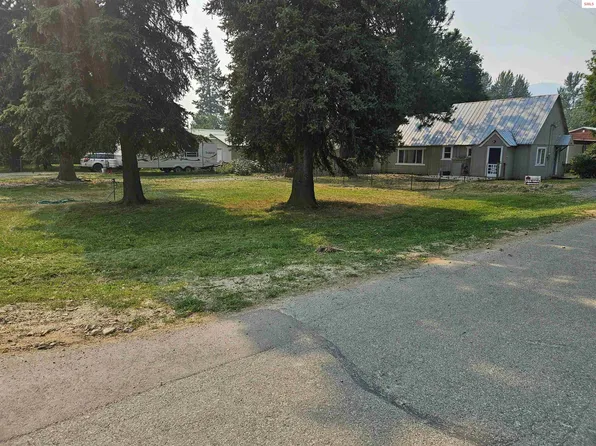 104 N Mill St, Clark Fork, ID 83811