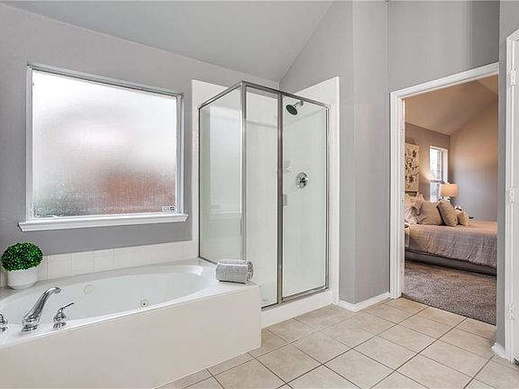 4th image of 1718 Mineral Springs Dr