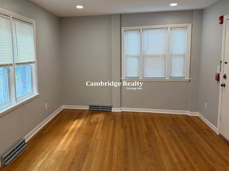 308 Summer St #1-R — Photo 5