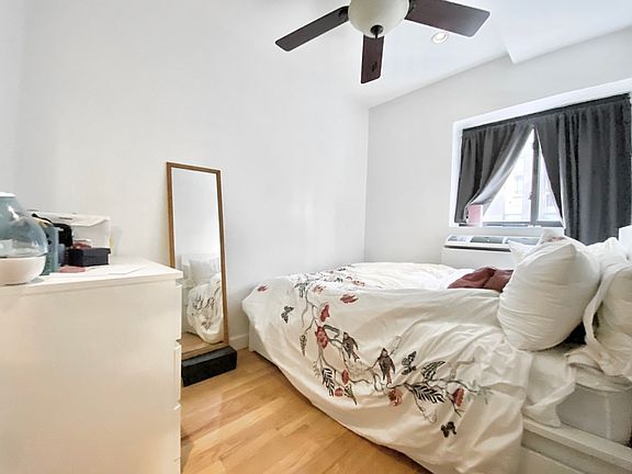 3rd image of 340 Amsterdam Ave #52