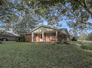 105 Oak Dr, Patterson, LA 70392