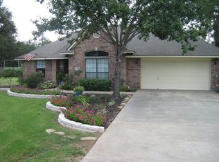 112 Red Oak St, Brazoria, TX 77422