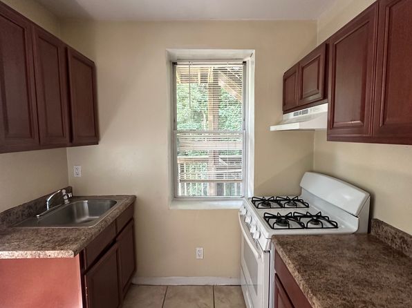 72 Mill River St APT C