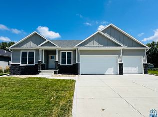512 Jamie Ln, Sergeant Bluff, IA 51054