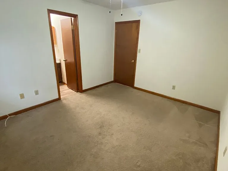 1330 Fuller Rd — Photo 9