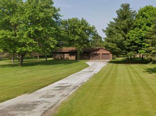60186 Constantine Rd, Three Rivers, MI 49093