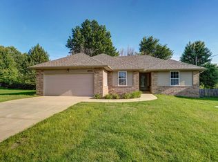4842 E Farm Road 136, Springfield, MO 65809