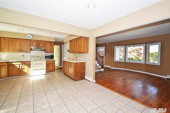 5th image of 2216 Sherman Ave
