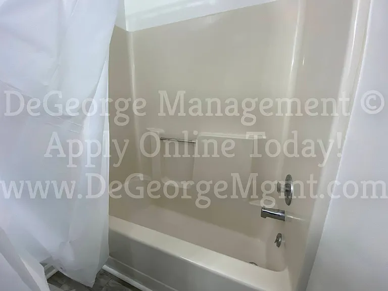 Pine Ridge Apartments — Photo 79