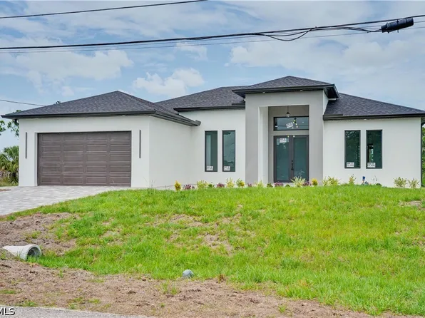 3500 NE 17th Place Cpe, Coral, FL 33909
