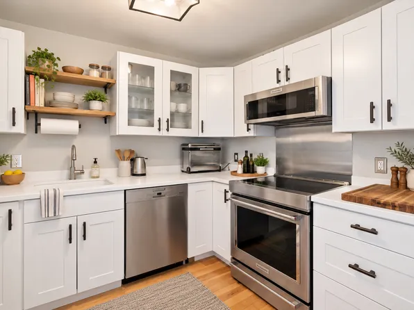 165 Winnisimmet St Unit 3C, Chelsea, MA 02150