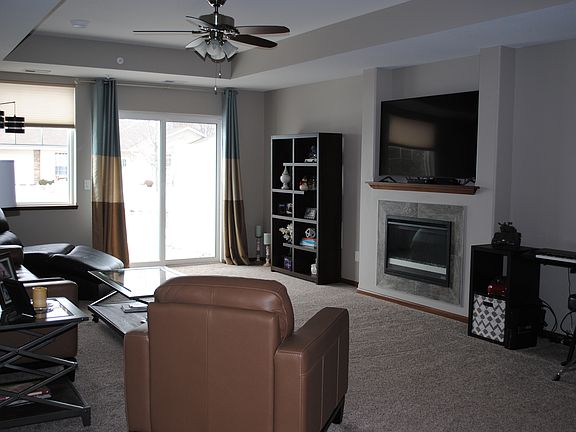 Living room & fireplace