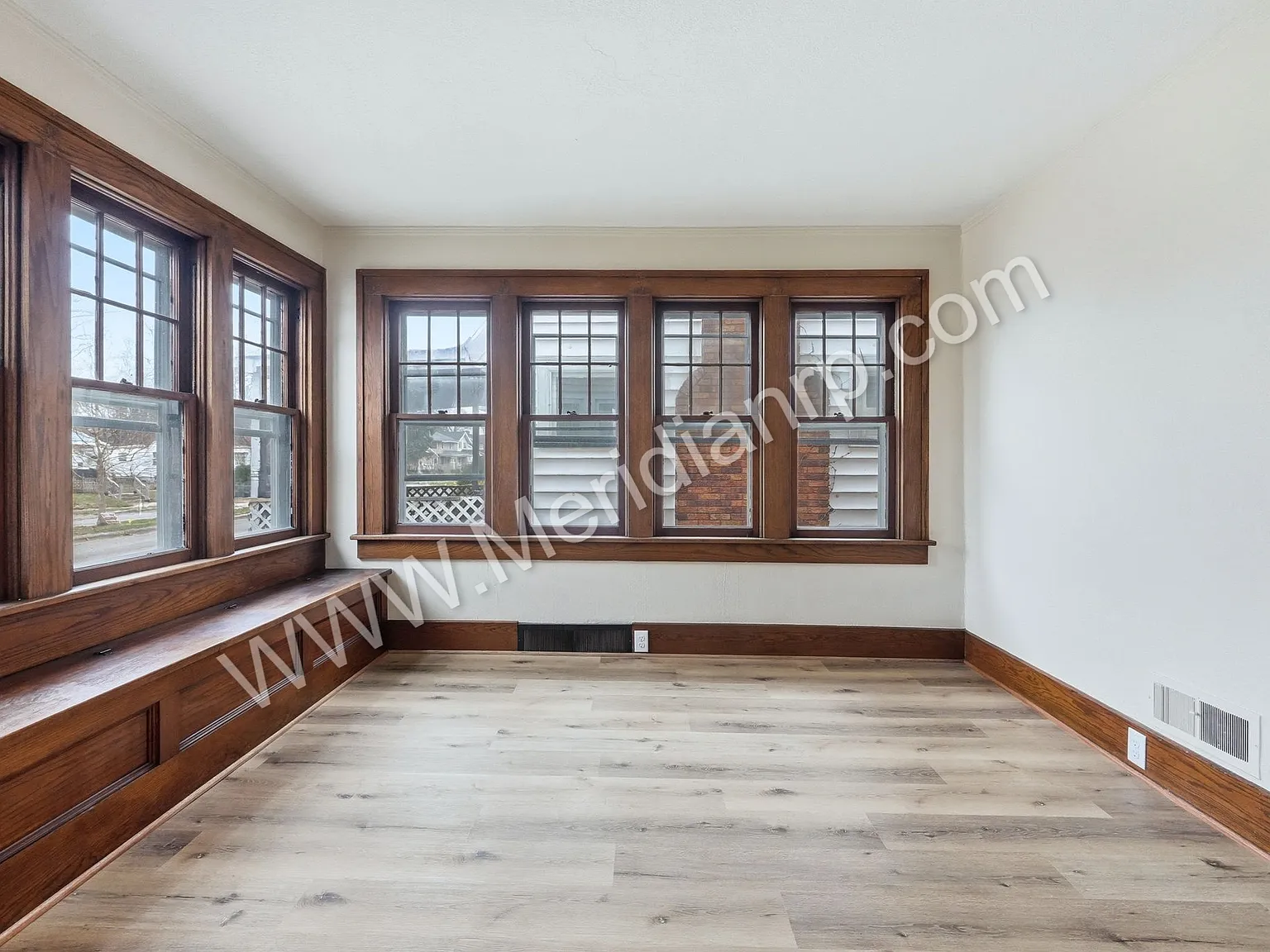 931 Woodview Boulevard - 1 — Photo 3