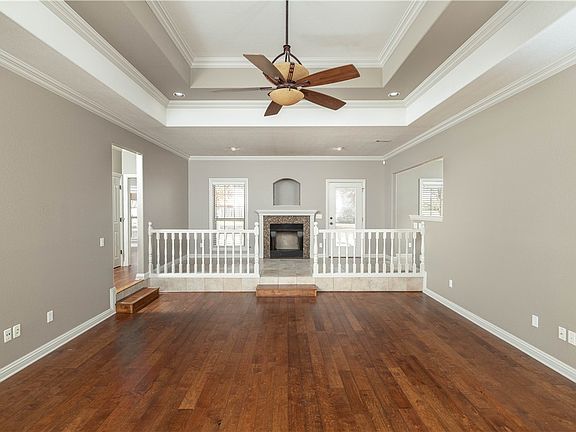 5th image of 1506 S River Meadows Dr