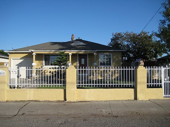 3rd image of 308 Azalia Dr