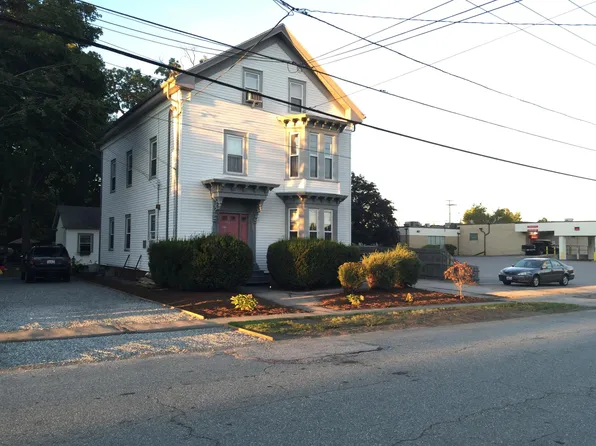 27 Kilvert St Floor 2, Warwick, RI 02886