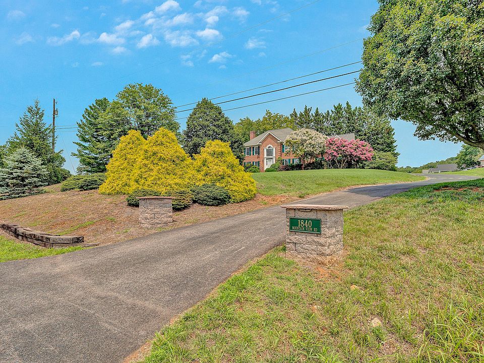 1840 Mountain View Rd, Vinton, VA 24179 | MLS #929410 | Zillow