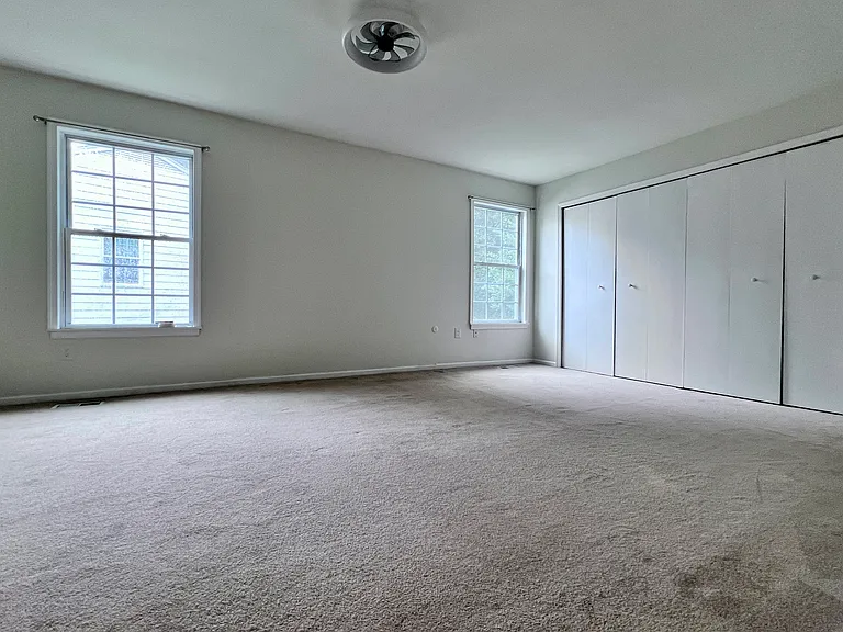 6037 Ridge Ford Dr — Photo 11