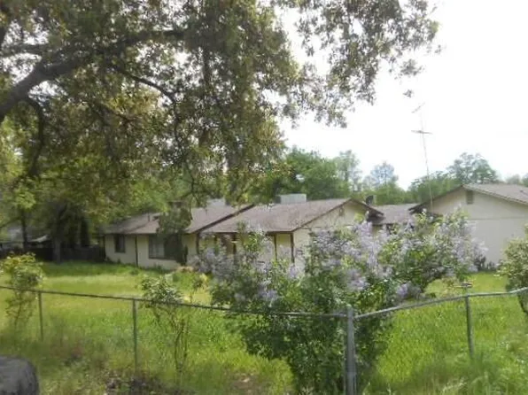 19989 Sunnyview Dr, Redding, CA 96003