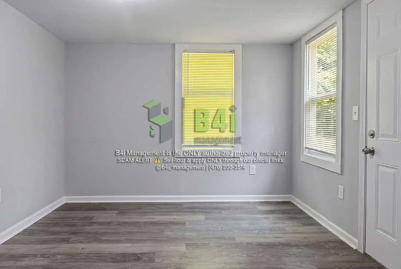3 bed, 1.0 bath, 1028 sqft, $1,295 — Photo 3