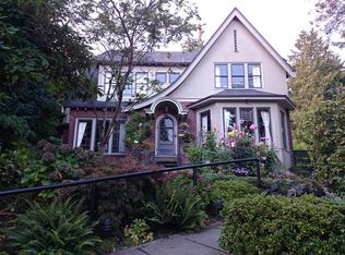 1715 21st Ave E, Seattle, WA 98112