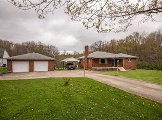 2056 Lake Rd, Sharpsville, PA 16150