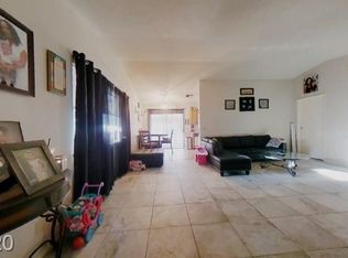 5058 Maple Tree Ave, Las Vegas, NV 89122