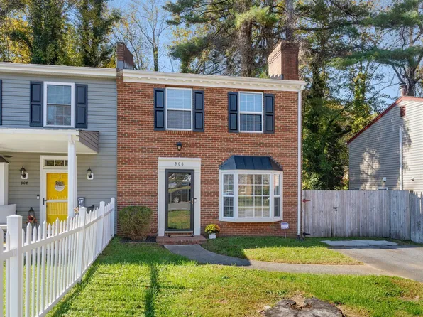 906 Rock Creek Rd, Charlottesville, VA 22903