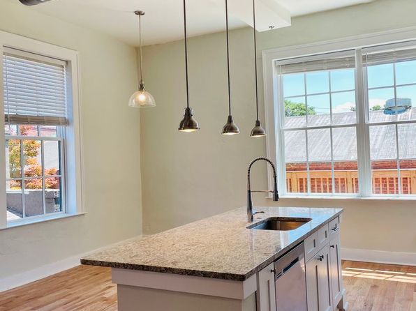 146 E Washington St #203