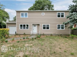 56 Carver Blvd, Bellport, NY 11713