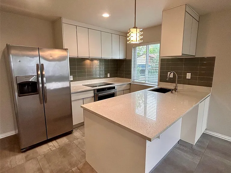 8907 Tronewood Dr #D — Photo 4