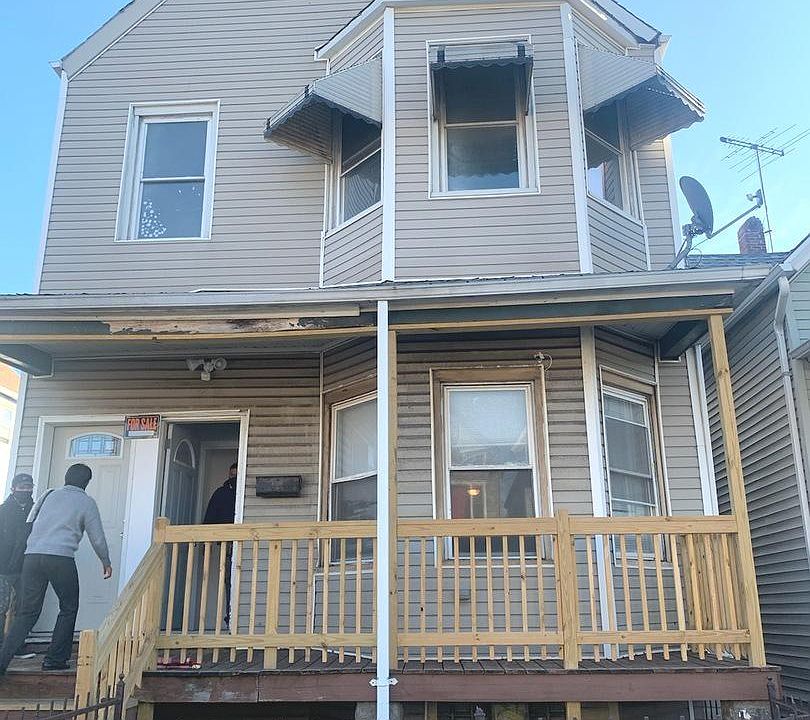 1st image of 9713 S Avenue L