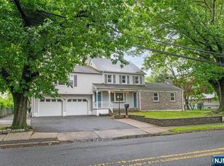 310 Spring Valley Rd, Paramus, NJ 07652